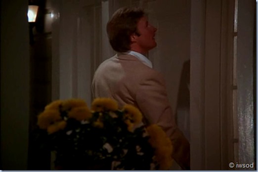 2.23 VIGILANTE MOTHERS.avi_001615482