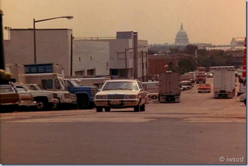 2.23 VIGILANTE MOTHERS.avi_002042776