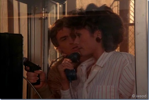 2.23 VIGILANTE MOTHERS.avi_002107340