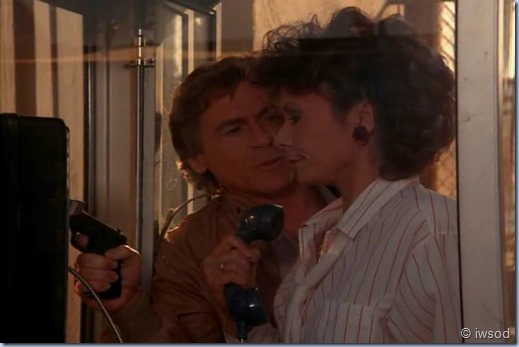 2.23 VIGILANTE MOTHERS.avi_002110343