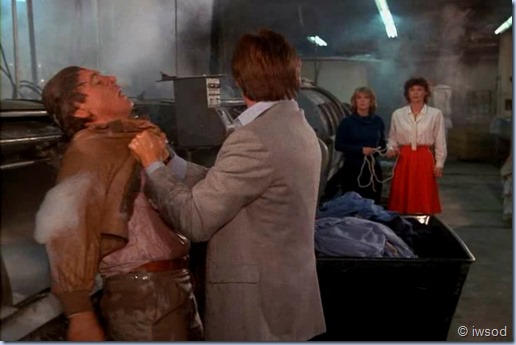 2.23 VIGILANTE MOTHERS.avi_002677277