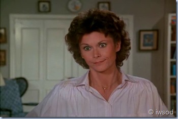 2.23 VIGILANTE MOTHERS.avi_002729696