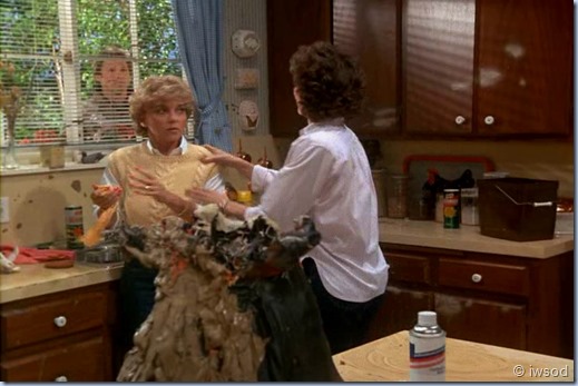 2.23 VIGILANTE MOTHERS.avi_002731197