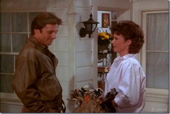 2.23 VIGILANTE MOTHERS.avi_002750784