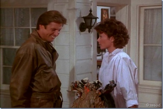 2.23 VIGILANTE MOTHERS.avi_002758291