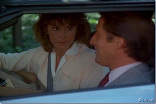 3.04 TAIL OF THE DANCING WEASEL.avi_001330530