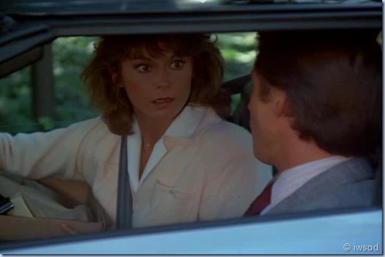 3.04 TAIL OF THE DANCING WEASEL.avi_001336202