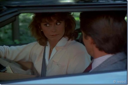 3.04 TAIL OF THE DANCING WEASEL.avi_001347614