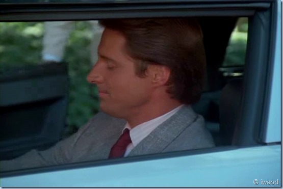 3.04 TAIL OF THE DANCING WEASEL.avi_001368134