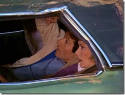 S1E12_AmandaAndAngeloTrapped_i4