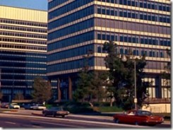 S1E14_BaddiesOfficeBuilding_OLDcars_crop