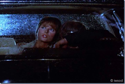 3.02 WE'RE OFF TO SEE THE WIZARD.avi_002021287