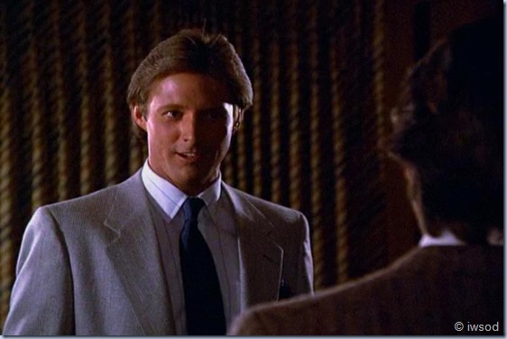 3.02 WE'RE OFF TO SEE THE WIZARD.avi_002063730