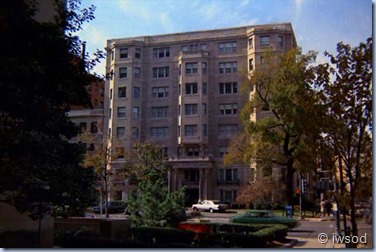 3.02 WE'RE OFF TO SEE THE WIZARD.avi_002098865