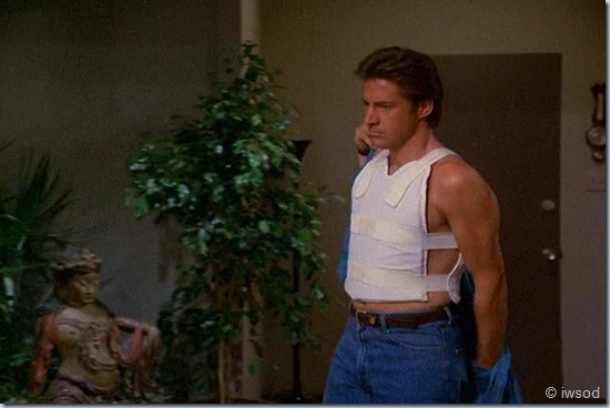 3.02 WE'RE OFF TO SEE THE WIZARD.avi_002111644