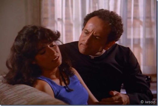 3.01 A LOVELY LITTLE AFFAIR.avi_000524124