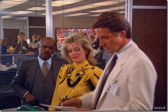 3.01 A LOVELY LITTLE AFFAIR.avi_001949782