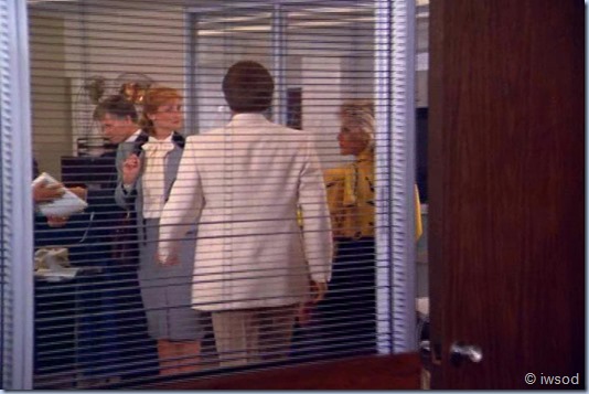 3.01 A LOVELY LITTLE AFFAIR.avi_001985299