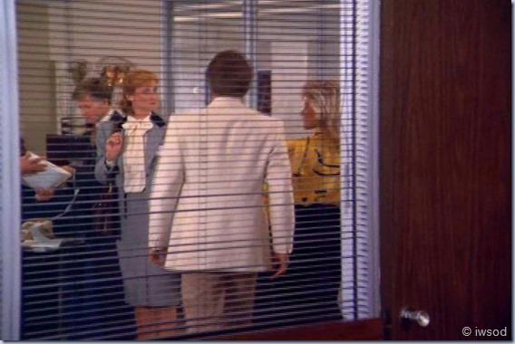 3.01 A LOVELY LITTLE AFFAIR.avi_001985652