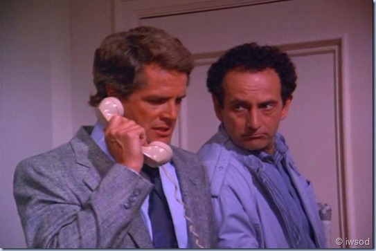 3.01 A LOVELY LITTLE AFFAIR.avi_002051580