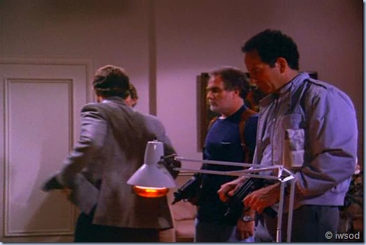 3.01 A LOVELY LITTLE AFFAIR.avi_002120742