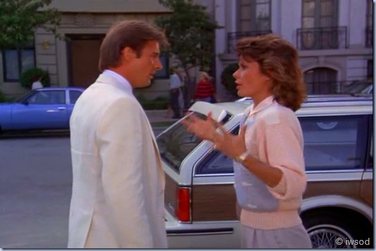 3.01 A LOVELY LITTLE AFFAIR.avi_002219432