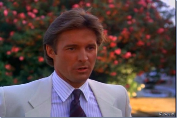 3.01 A LOVELY LITTLE AFFAIR.avi_002225608