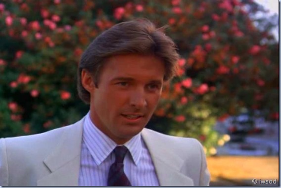 3.01 A LOVELY LITTLE AFFAIR.avi_002228563