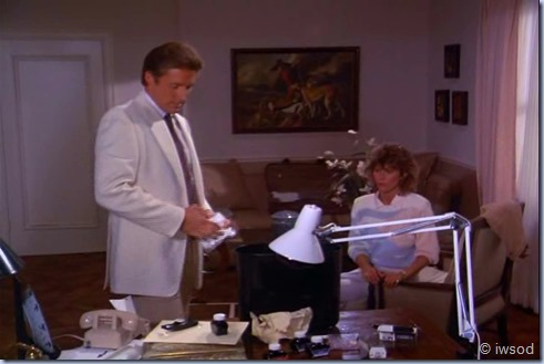 3.01 A LOVELY LITTLE AFFAIR.avi_002362479