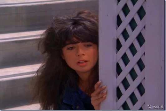 3.01 A LOVELY LITTLE AFFAIR.avi_002555730