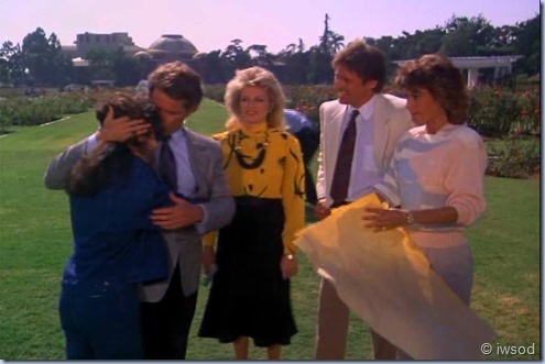 3.01 A LOVELY LITTLE AFFAIR.avi_002580413