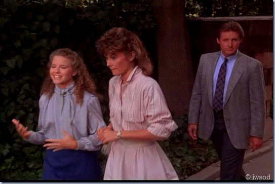 3.06 SOUR GRAPES.avi_000893951