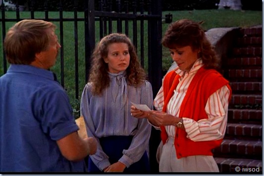 3.06 SOUR GRAPES.avi_001927442