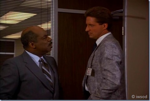 3.07 UTOPIA NOW.avi_000173057