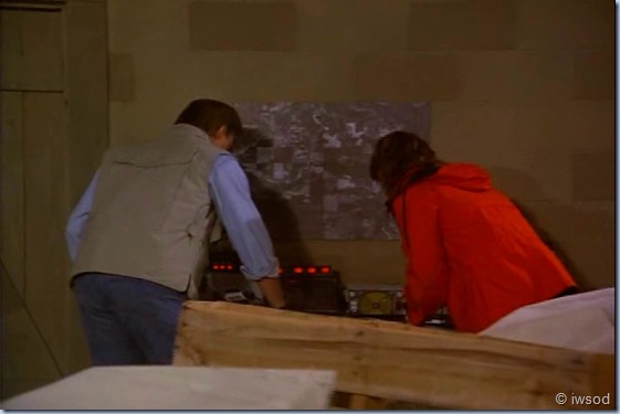 3.07 UTOPIA NOW.avi_000829412