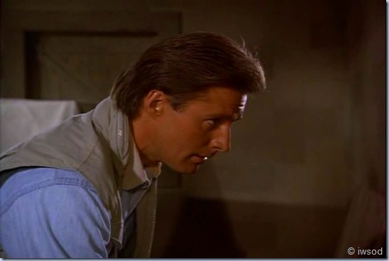 3.07 UTOPIA NOW.avi_000835301