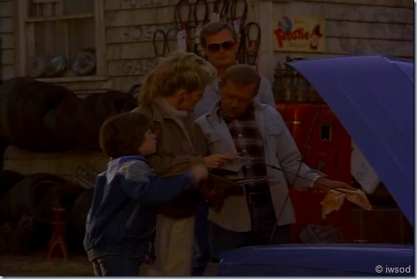 3.07 UTOPIA NOW.avi_002415897