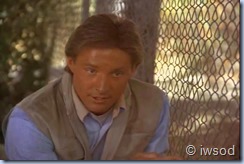 3.07 UTOPIA NOW.avi_002464464