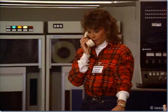 3.07 UTOPIA NOW.avi_002724858