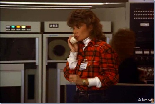 3.07 UTOPIA NOW.avi_002727060