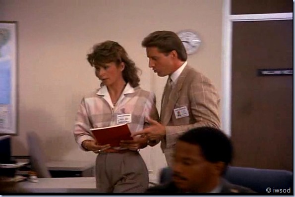 3.08 REACH FOR THE SKY.avi_000415015