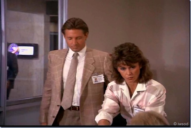 3.08 REACH FOR THE SKY.avi_000419886