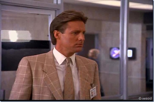 3.08 REACH FOR THE SKY.avi_000429095