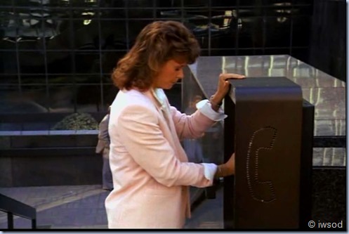 3.08 REACH FOR THE SKY.avi_002340473