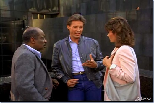 3.08 REACH FOR THE SKY.avi_002358892