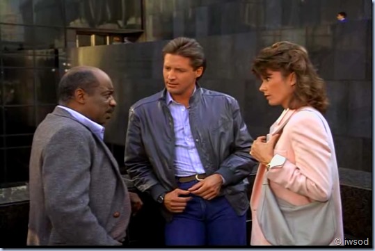 3.08 REACH FOR THE SKY.avi_002363430