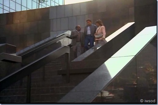 3.08 REACH FOR THE SKY.avi_002382482