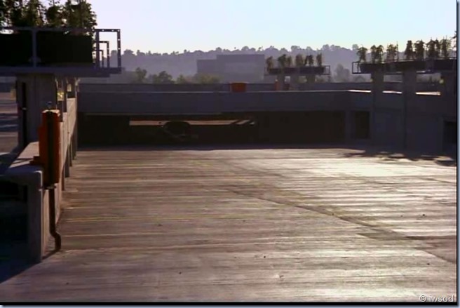 3.08 REACH FOR THE SKY.avi_002429529