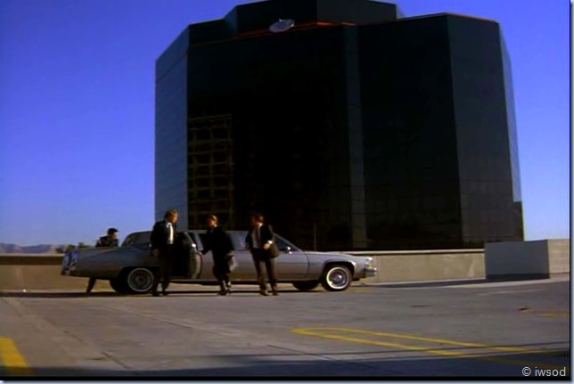 3.08 REACH FOR THE SKY.avi_002448548