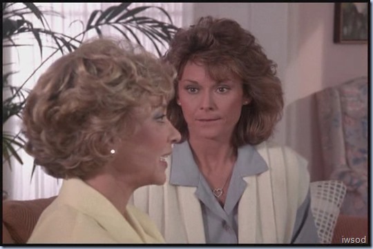 SCARECROW_MRS_KING_S3_D3-05.avi_20150617_195949. 55